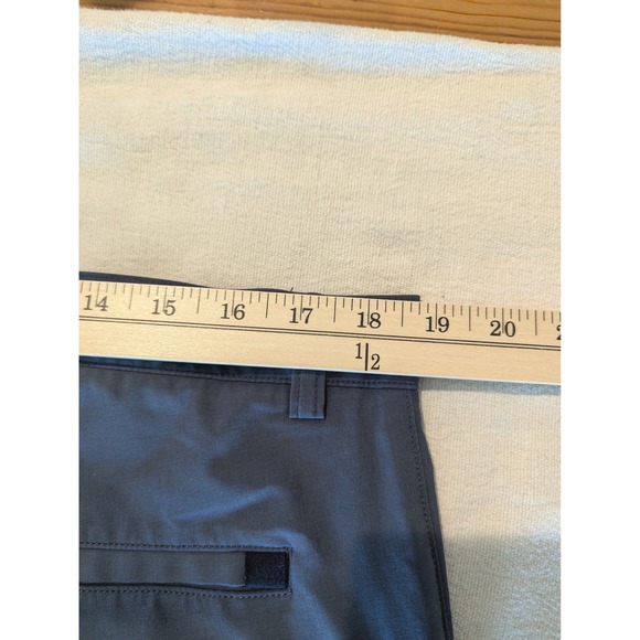 Peter Millar Mens Performance Golf Shorts Blue/Gray Size 38 Camo Pocket Lining - Picture 8 of 10